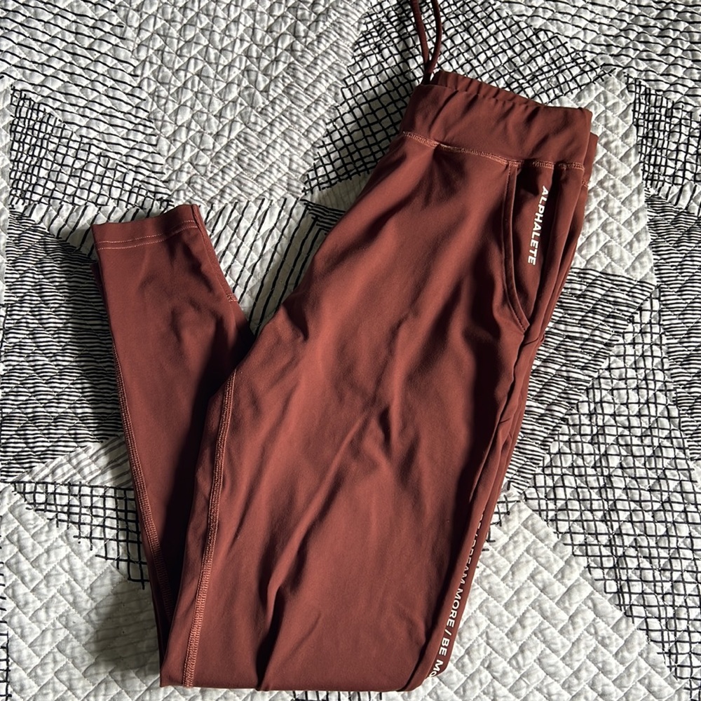 Alphalete Joggers - Picture 5 of 7